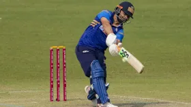 टीम इंडिया से बाहर होते ही रिंकू सिंह ने बल्ले से दिखाया रौद्र रूप, 240 के स्ट्राइक रेट से बनाए रन