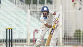 भारतीय खिलाड़ी ने पानी पीने के चक्कर में गंवाया अपना विकेट, हास्यास्पद तरीके से हुआ रन आउट