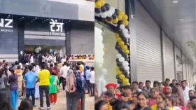 5000 रुपए की साड़ी मात्र 599 रुपए में, ऑफर सुनकर दुकान पर उमड़ी भीड़ तो मची भगदड़, 3 महिलाएं बेहोश, VIDEO वायरल