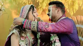 कौन हैं दिव्या अग्रवाल के पति अपूर्व पडगांवकर? दो साल पहले हुई थी शादी, अलगाव की चर्चाओं के बीच फोकस में बिजनेसमैन