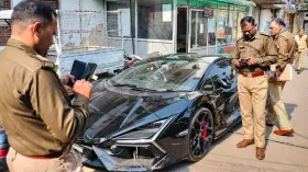 कानपुर लैंबॉर्गिनी केस में शिवम के पिता, वकील के दावों की पोल खोलने वाला वीडियो आया सामने, ड्राइवर भी बेनकाब