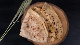 डॉक्टर ने बताया ये 7 तरह की रोटियां आपको कई गंभीर बीमारियों से रखेंगी दूर, शरीर को बनाएंगी हेल्दी और मजबूत 