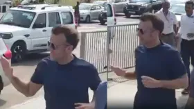 मुंबई की सड़कों पर जॉगिंग के लिए निकले इमैनुएल मैक्रों, सुरक्षाकर्मी भी रहे साथ; सामने आया VIDEO