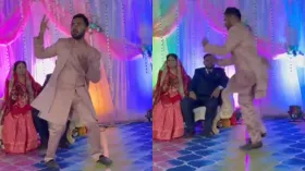 जिंदगी में बस इतना ही कॉन्फिडेंस चाहिए! शख्स के डांस पर लोगों ने लिए मजे, आप भी देखें Video