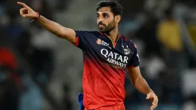 भुवनेश्वर कुमार सिर्फ 2 विकेट दूर, IPL के इतिहास में ऐसा करने वाले बनेंगे सिर्फ दूसरे गेंदबाज