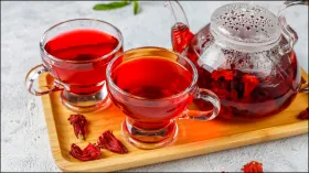 गुड़हल वाली ग्रीन टी पीने के फायदे, ताजा फूलों से भी बना सकते हैं ये हर्बल टी, जान लें पीने का सही तरीका 