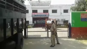 डासना जेल में कैदियों से मुलाकात पर लगी रोक, 3 मई तक बंदियों से नहीं मि‍ल पाएंगे उनके परिजन 