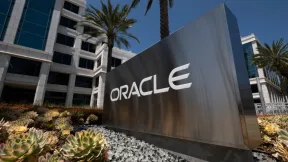 पत्नी की सर्जरी के लिए नहीं मिली छुट्टी, होली-दिवाली पर भी किया काम- Oracle ने 12 साल पुराने कर्मचारी को निकाला