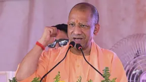 योगी सरकार ने निकाली शिक्षक भर्ती, भरे जाएंगे 15012 पद; आज से शुरू हुआ आवेदन