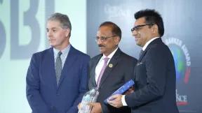 SBI लगातार दूसरे साल बना विश्व का सर्वश्रेष्ठ कंज्यूमर बैंक, ग्लोबल फाइनेंस मैगजीन ने किया सम्मानित