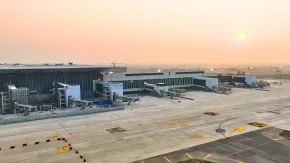 नोएडा एयरपोर्ट के उद्घाटन के साथ ही महाराष्ट्र, गुजरात को पीछे छोड़ देगा UP; इस मामले में बनेगा देश का नंबर-1 राज्य