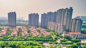 अब घर खरीदना होगा महंगा! YEIDA ने बढ़ाईं प्रॉपर्टी की दरें, 1 अप्रैल से लगेगा नया झटका