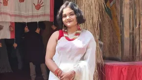 ISC Exam 2026 की टॉपर अनुष्का घोष को सभी विषयों में कैसे मिले 100 प्रतिशत अंक? बताया सफलता का राज
