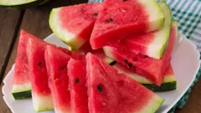 तरबूज खाने का सही समय क्या है, किस वक्त खाने से मिलते हैं सबसे ज्यादा फायदे