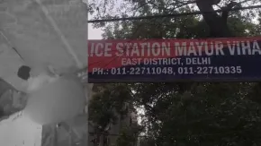 दिल्ली: 70 साल की नेत्रहीन और मंदबुद्धि महिला को युवक ने ईंट से पीट-पीटकर अधमरा किया, रेप की भी कोशिश