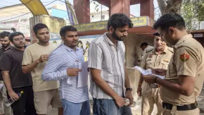 UP Police Exam: यूपी की सबसे बड़ी परीक्षा शुरू, अभ्यर्थियों को बस किराए में 50% की छूट