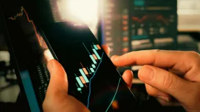 F&O ट्रेडर्स के लिए बड़ी खबर! SEBI ला सकता है लॉन्ग टर्म के कॉन्ट्रैक्ट्स, बदल जाएगा ट्रेडिंग का पूरा खेल