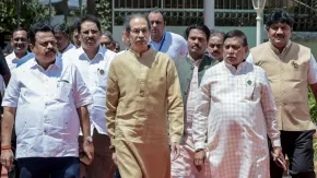 ऑपरेशन टाइगर के बीच उद्धव ठाकरे की आज दिल्ली में अहम बैठक, 2 बागी सांसद भी हो सकते हैं शामिल