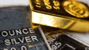 17 August, 2026 Gold/Silver Rate: आज फिर महंगा हुआ सोना, लगातार दूसरे दिन भी स्थिर रहीं चांदी की कीमतें