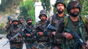 जम्मू-कश्मीर के कठुआ में सुरक्षाबलों और आतंकियों के बीच मुठभेड़, 2 आतंकी ढेर, 3 जवान शहीद