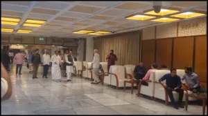 मानसून सत्र से पहले हुई सर्वदलीय बैठक, जानें इस बार कौन-कौन से विधेयक होंगे पेश