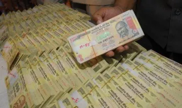 नकली इंडियन नोट का UAE में जबर्दस्त चलन: रिपोर्ट- India TV Paisa