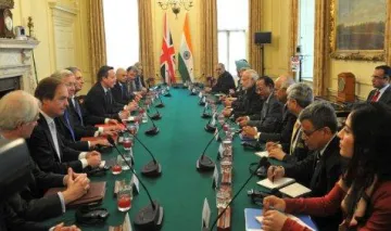 भारत-ब्रिटेन के बीच नौ अरब पौंड के छह समझौते, इसमें परमाणु से लेकर रक्षा और साइबर सुरक्षा शामिल- India TV Paisa