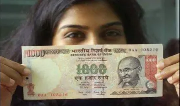 बाजार में मौजूद हैं 400 करोड़ रुपए मूल्‍य के नकली नोट, संभल कर करें लेन-देन- India TV Paisa