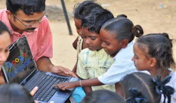 Web Of Net: दुनियाभर में 3.2 अरब लोग करते हैं इंटरनेट का इस्‍तेमाल, 2015 में जुड़े 30 करोड़ नए यूजर्स- India TV Paisa