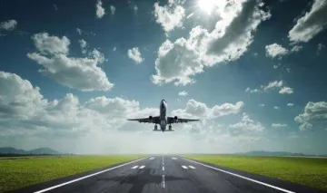 Runway on Track: चार नए हवाई अड्डों को मिली मंजूरी, गुजरात और आंध्र प्रदेश में बनेगा ग्रीनफील्ड एयरपोर्ट- India TV Paisa