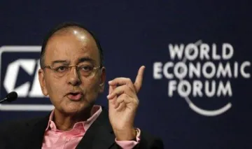 Davos 2016: अरुण जेटली का कांग्रेस पर पलटवार, जीएसटी दर संविधान में शामिल करने की मांग बेतुकी- India TV Paisa