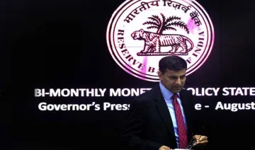 RBI कल जारी करेगा मॉनेटरी पॉलिसी, ब्याज दरों में कटौती के लिए करना पड़ सकता है इंतजार- India TV Paisa