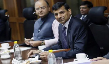 RBI for Finance: गवर्नर रघुराम राजन के साथ जेटली के अच्छे प्रोफेशनल रिलेशन, कहा हमारे बीच कोई मतभेद नहीं- India TV Paisa