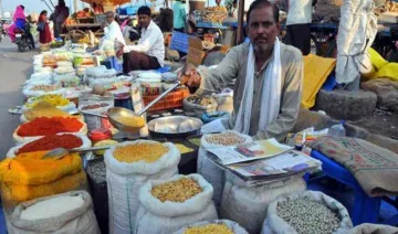 दाल की बढ़ती कीमतों में व्यापारिक साठगांठ का पता लगायेंगी खुफिया एजेंसियां- India TV Paisa