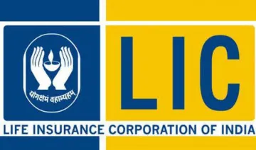 LIC ने किया एक्सिस बैंक के साथ गठजोड़, बैंकों में बिकेगी बीमा पॉलिसी- India TV Paisa