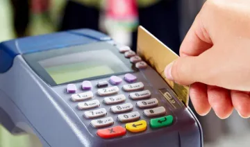 Credit Card का करते हैं नियमित इस्‍तेमाल तो शॉपिंग के वक्‍त इन चार बातों का जरूर रखें ख्‍याल- India TV Paisa