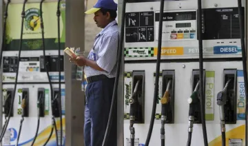 पेट्रोल 0.89 रुपए और डीजल 0.86 रुपए हुआ महंगा, इस बार कीमतों में बढ़ोत्तरी की ये हैं वजह- India TV Paisa