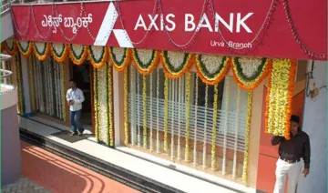 Axis बैंक ने CEO शिखा शर्मा के इस्तीफे की अटकलों को किया खारिज- India TV Paisa