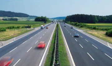 सरकार ने तीन राज्यों में 5,965 करोड़ रुपए की लागत वाली राजमार्ग परियोजनाओं को दी मंजूरी- India TV Paisa