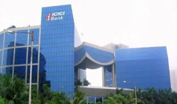 ICICI में अब होगी पेपरलैस बैंकिंग, जल्‍द ही पूरी तरह से डिजिटलाइज्‍ड होंगी सभी सर्विसेज- India TV Paisa