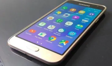 सैमसंग ने इसी साल लॉन्‍च हुए गैलेक्सी J3 स्मार्टफोन की घटाई कीमतें, मिलेगा 8,490 रुपए में- India TV Paisa