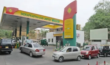 Costly Gas: दिल्ली-NCR में CNG की कीमतों में हुई बढ़ोतरी, 30 पैसे प्रति किलोग्राम तक महंगी हुई गैस- India TV Paisa