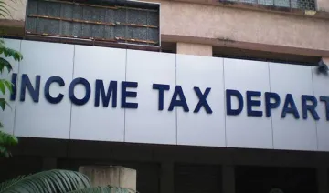 नोटबंदी : इनकम टैक्‍स विभाग ने RBI से कहा, सहकारी बैंकों के नकदी रिकार्ड में हुई गंभीर छेड़छाड़- India TV Paisa