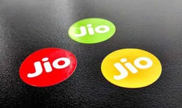 1 सेकेंड में डाउनलोड होगा अब 1 GB का वीडियो, Reliance Jio फाइबर केबल के जरिए घर तक पहुंचाएगा इंटरनेट- India TV Paisa
