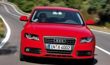 Audi ने भारत में लॉन्‍च की एंट्री लेवल सेडान A4, कीमत 38 लाख से शुरू- India TV Paisa