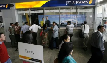 Special Offer: स्पाइसजेट के बाद Jet Airways का फेस्टिव ऑफर, सिर्फ 396 रुपए के बेस फेयर में हवाई सफर का मौका- India TV Paisa