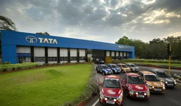 नए मॉडल्‍स लाने की तैयारी में है Tata Motors, तीसरी बड़ी कंपनी बनने का रखा लक्ष्य- India TV Paisa