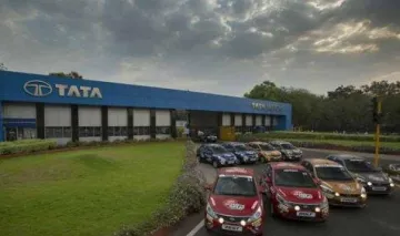 Tata Motors की कारें होंगी महंगी, दिवाली से पहले कंपनी बढ़ाएगी दाम- India TV Paisa