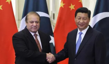 Xi jingping with Nawz Sharif- India TV Hindi