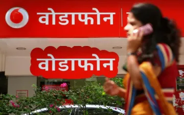 Jio के खिलाफ Vodafone हाईकोर्ट पहुंचा, कहा- जियो की मुफ्त पेशकश ट्राई के शुल्क आदेश का उल्लंघन- India TV Paisa